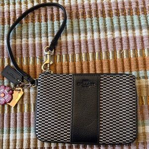 Coach Black and Cream Checkered Wristlet